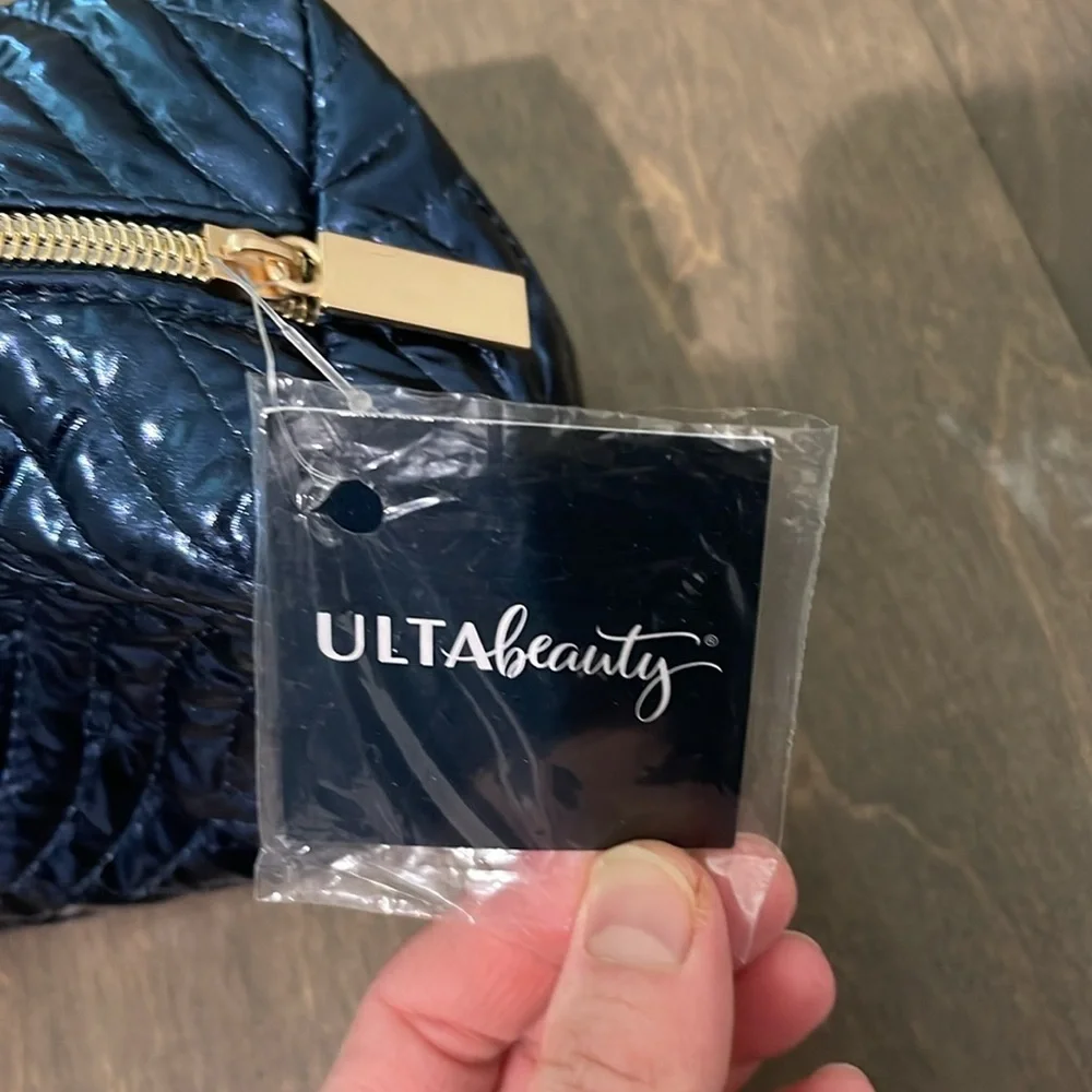 New Ulta Beauty makeup bag  Navy blue color with rose gold zipper